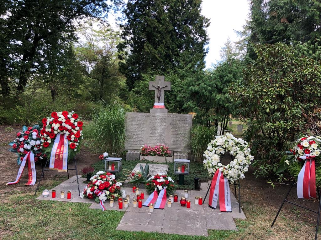 Cześć Ich pamięci!