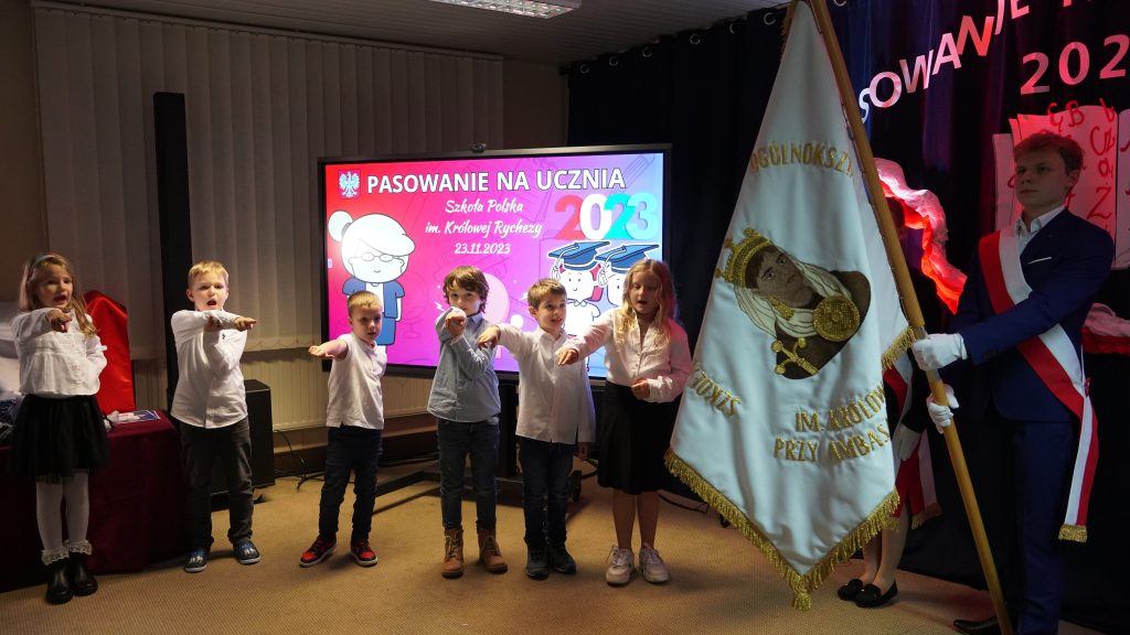 Ślubowanie i pasowanie pierwszoklasistów!